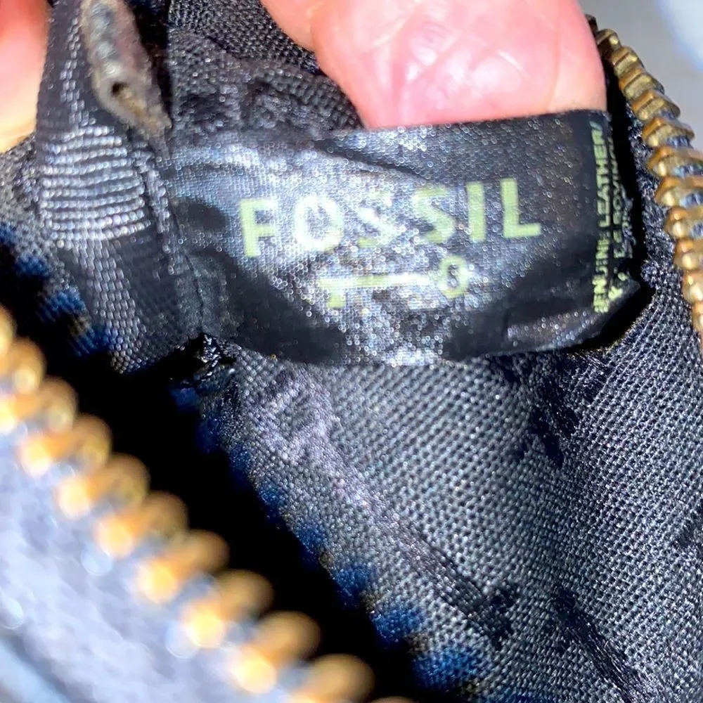 Fossil long live